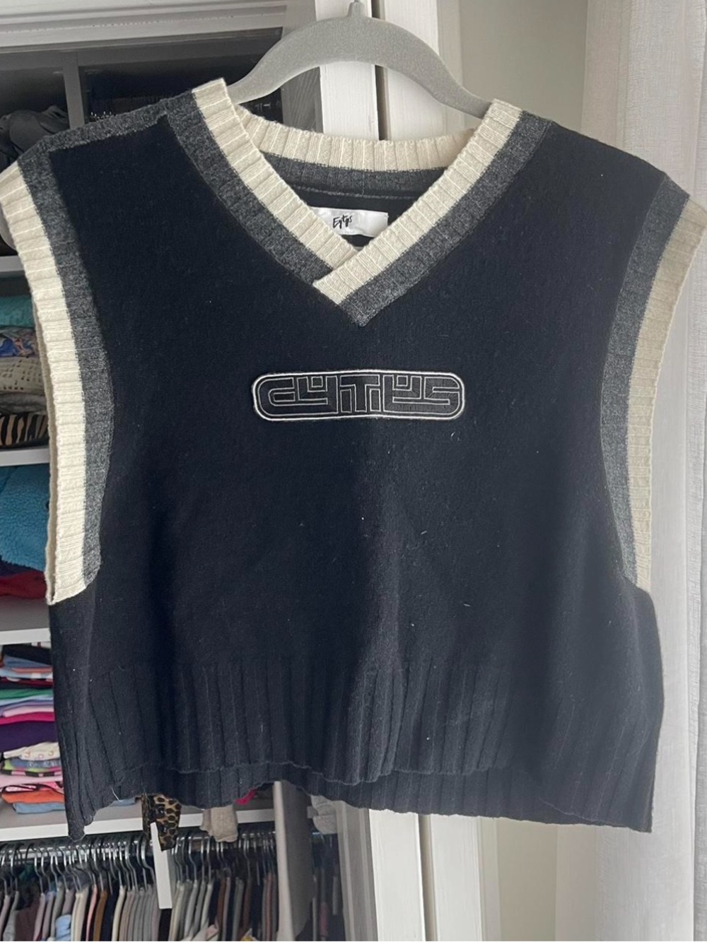 EYTYS Cropped Sweater - Picture 2 of 4